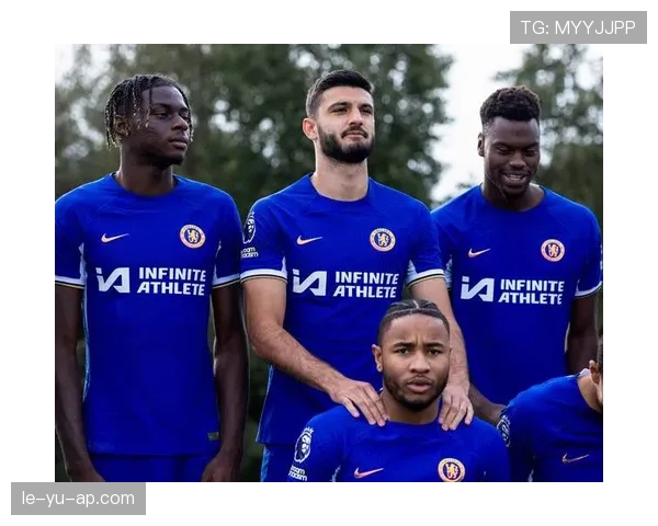 伯恩利2025英超赛季状态回升，辉煌时刻引发球迷热议