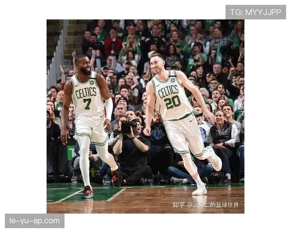 坎塞洛战术适配性成关键：助力球队攻防均衡发展