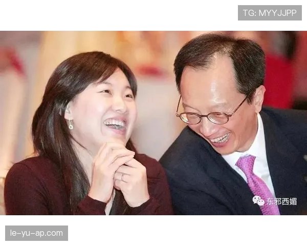 伏明霞婚后朋友圈太会撒狗粮了，那桌摆得让我这个月工资开始怀疑人生